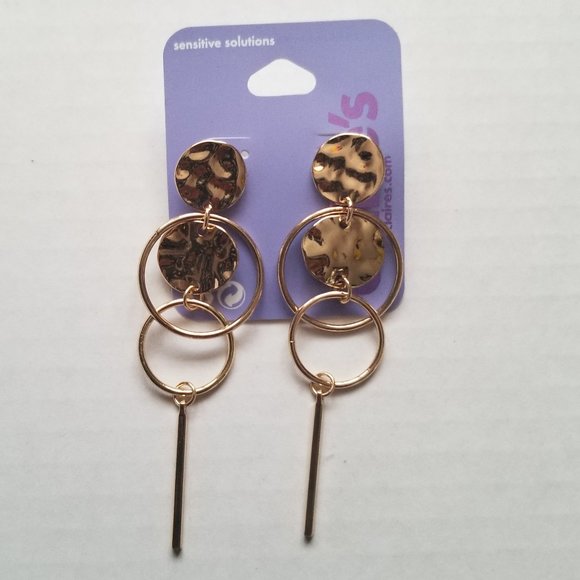 Claire's Jewelry - Gold "Hammered Metal" Dangling Earrings